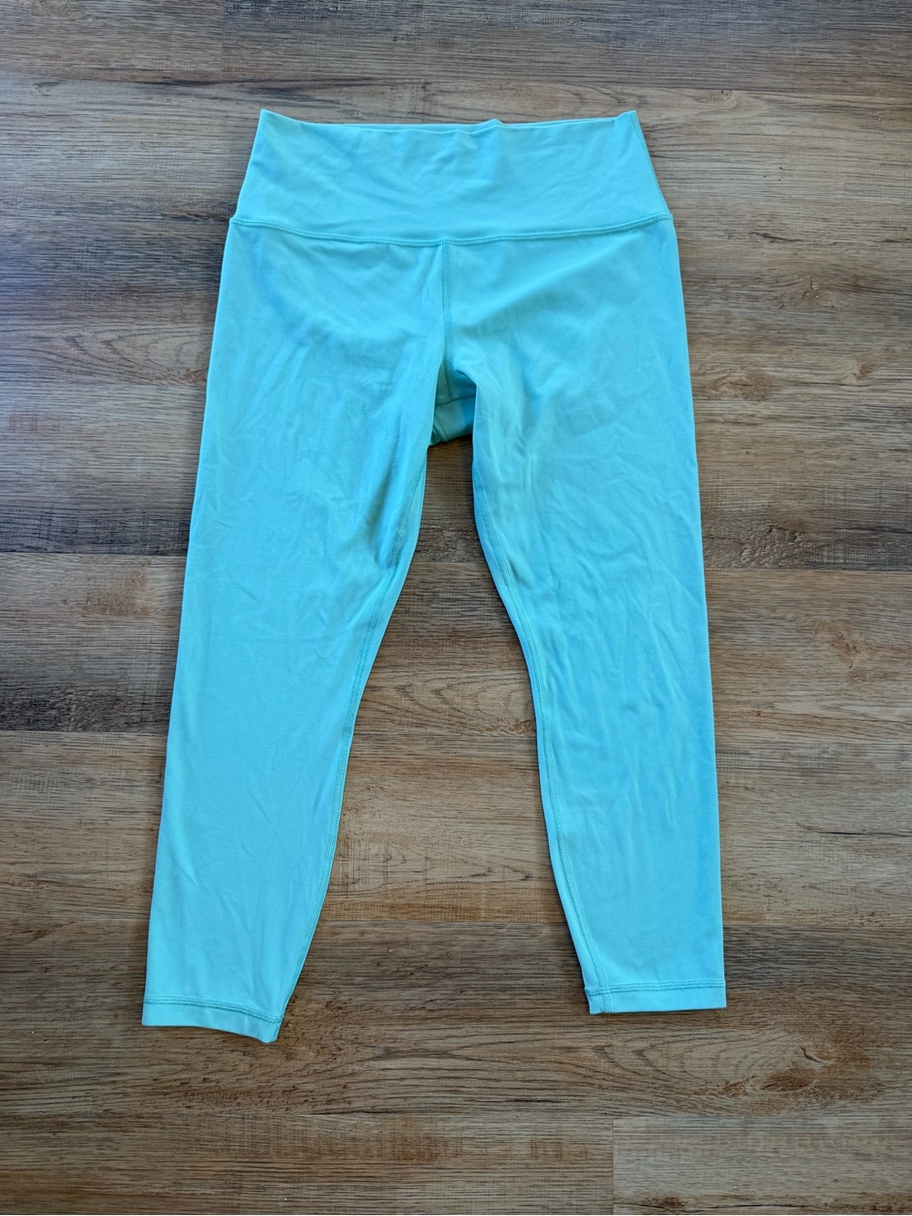 Athleta Mint Teal Transcend 7/8 Tight Leggings